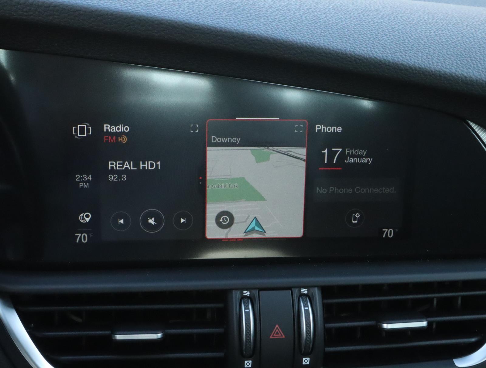 2025 Alfa Romeo Giulia Base - Photo 8