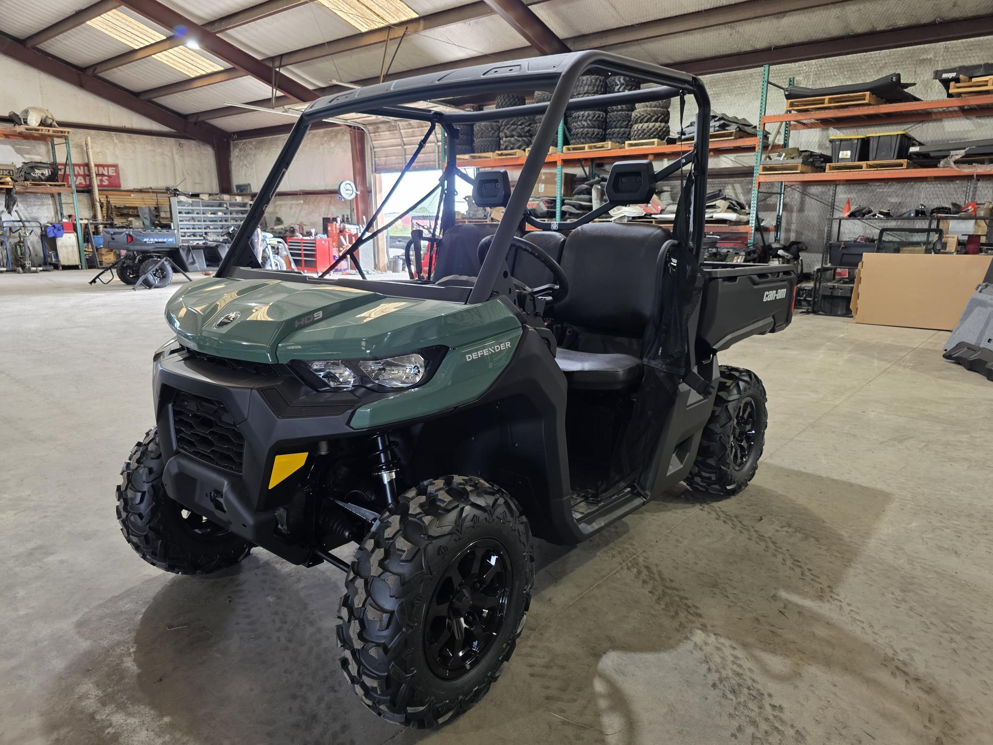 2026 Can-Am Defender DPS HD9