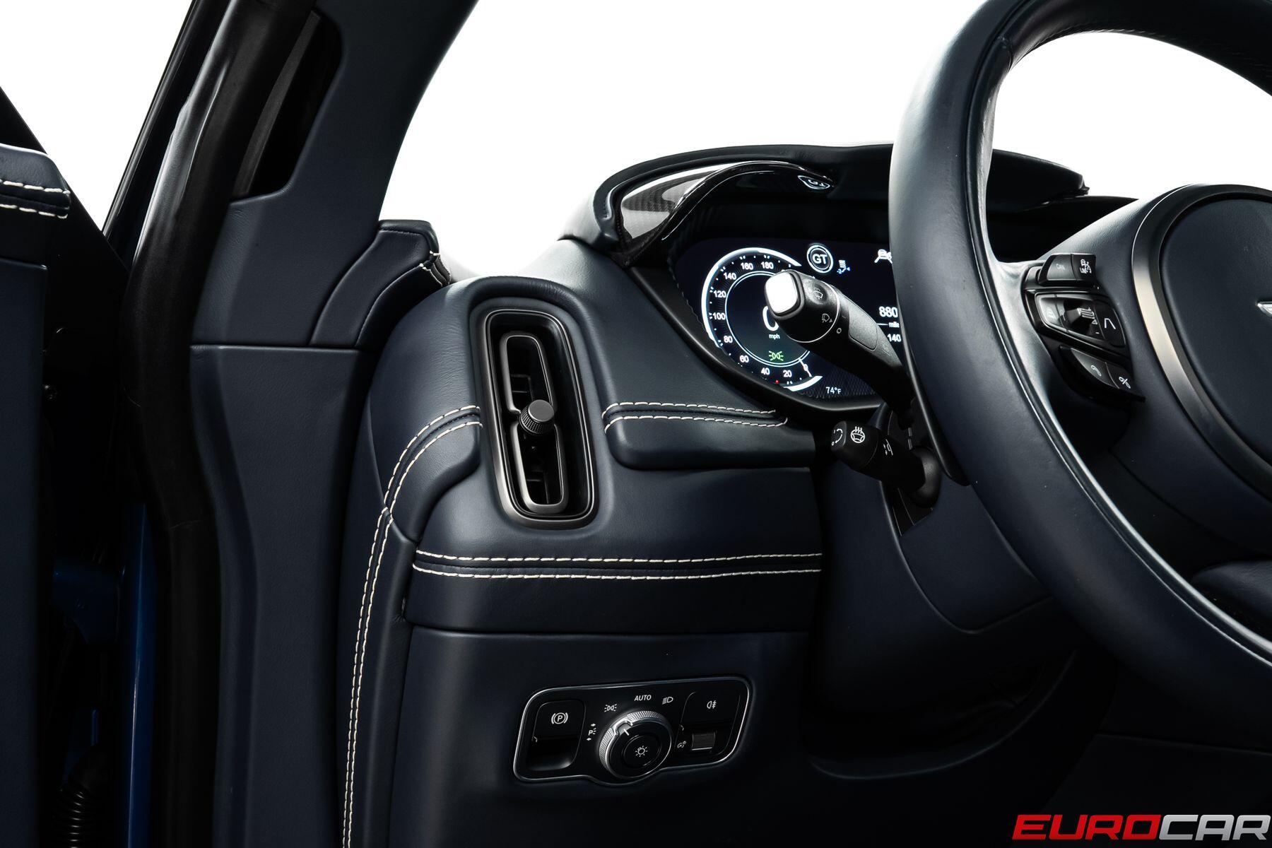 2023 Aston Martin DBX 707 *HUGE CARBON OPTIONS * TRI-COLOR INTERIOR*Image 33