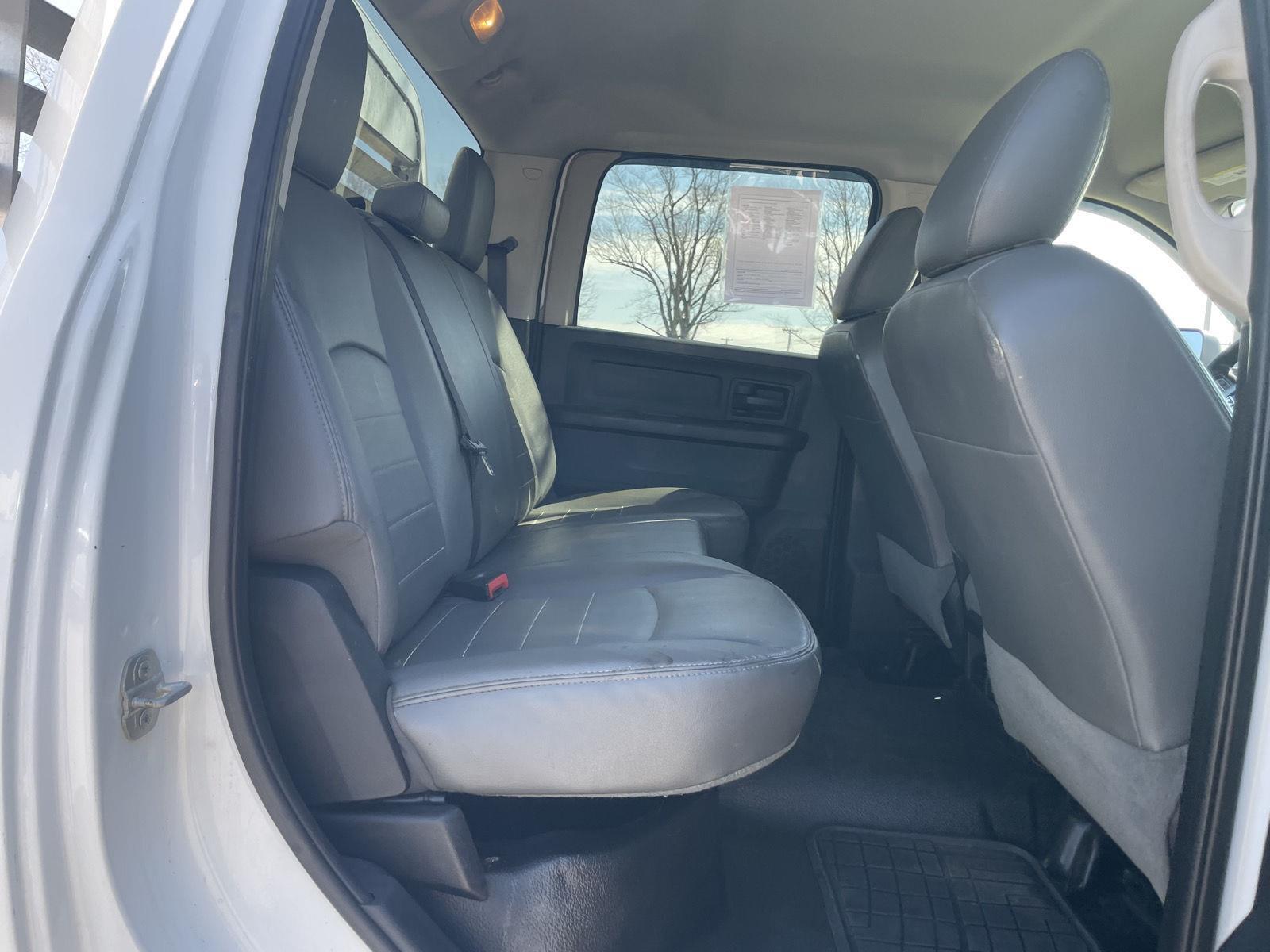 2015 RAM Ram 3500 Chassis Cab Tradesman - Photo 22