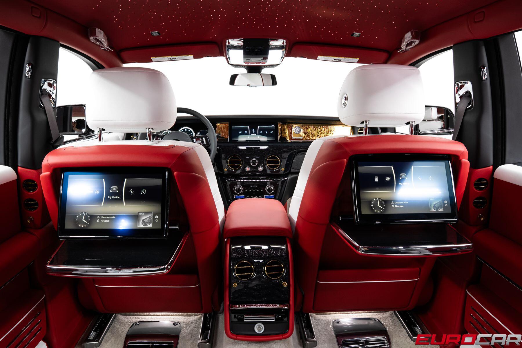 2023 Rolls-Royce Phantom EWB *CASCADE GOLD PASSENGER FASCIA*Image 23