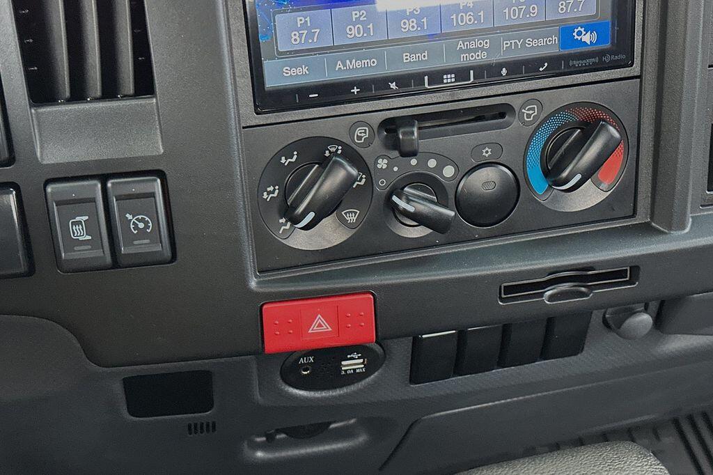 2024 Isuzu NPR HD - Photo 14