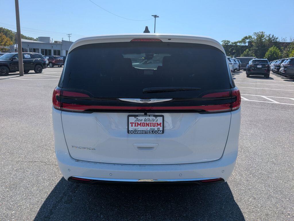 2026 Chrysler Pacifica Select - Photo 27