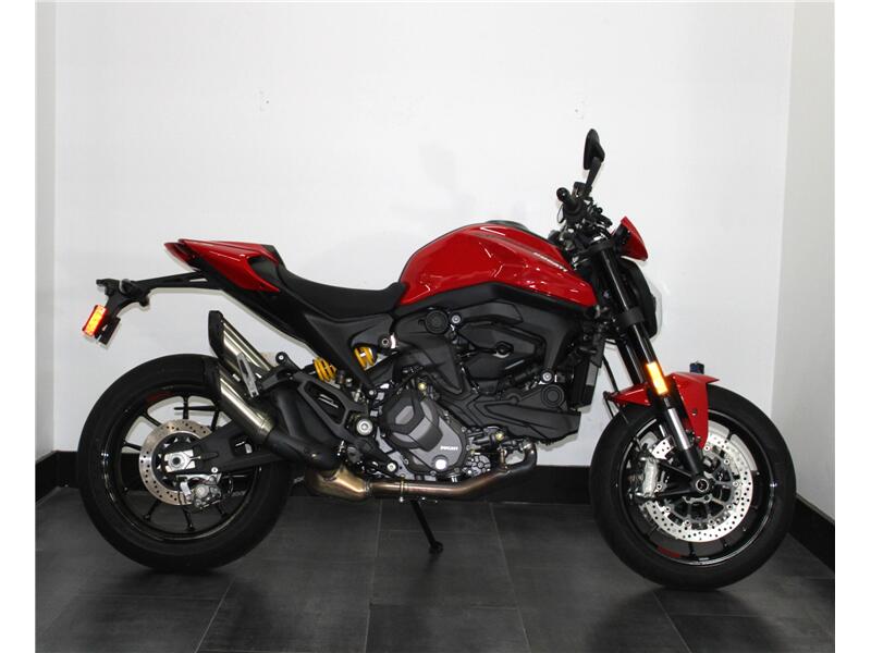 2024 Ducati MONSTER PLUS