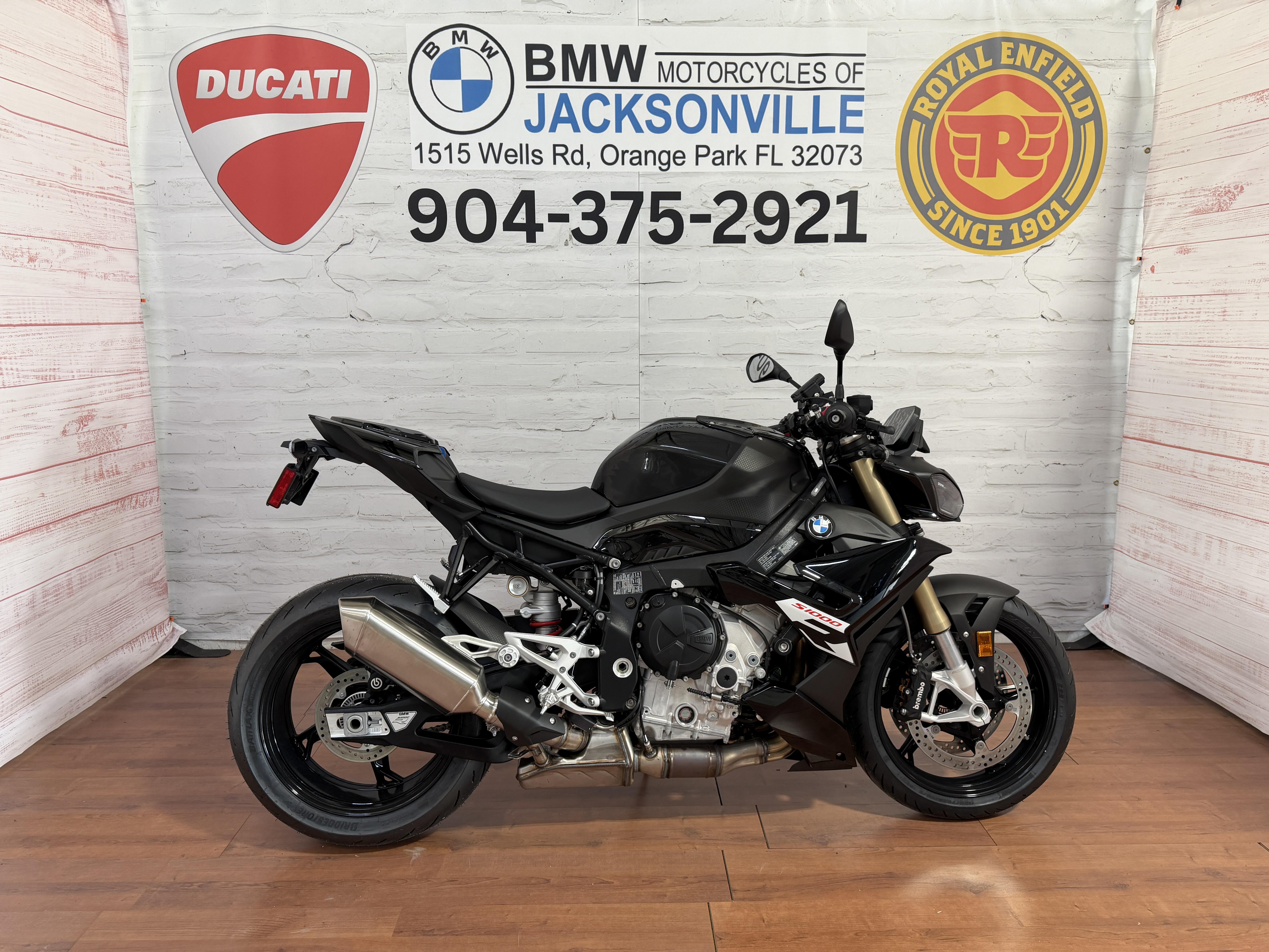 2026 BMW S 1000 R