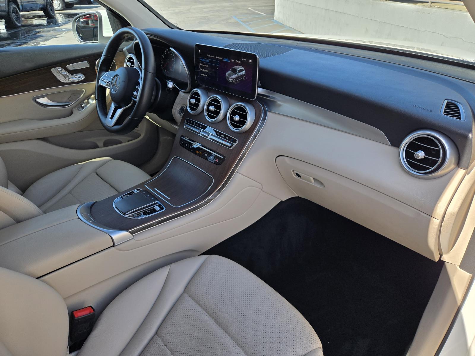 2022 Mercedes-Benz GLC GLC300 - Photo 27