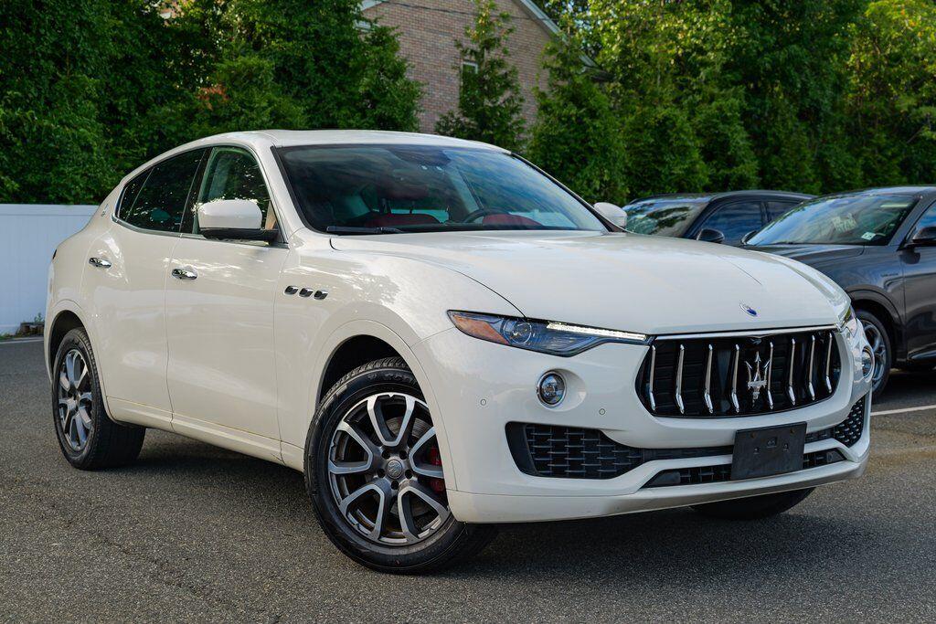 2019 Maserati Levante Base's photo