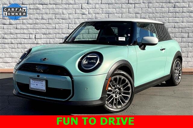 2025 MINI Hardtop 2 Door S's photo