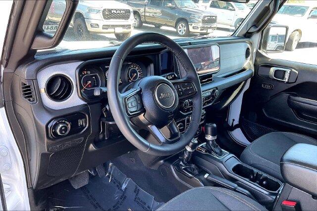 2025 Jeep Gladiator Willys - Photo 13