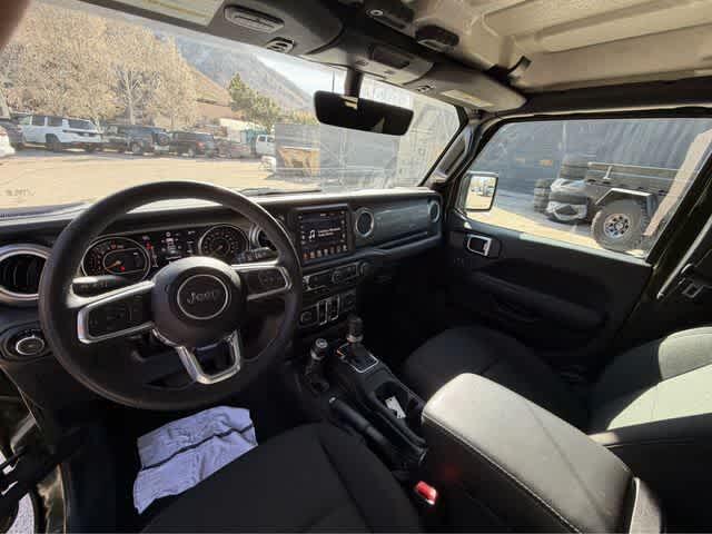 2023 Jeep Wrangler 4-Door Sahara - Photo 21