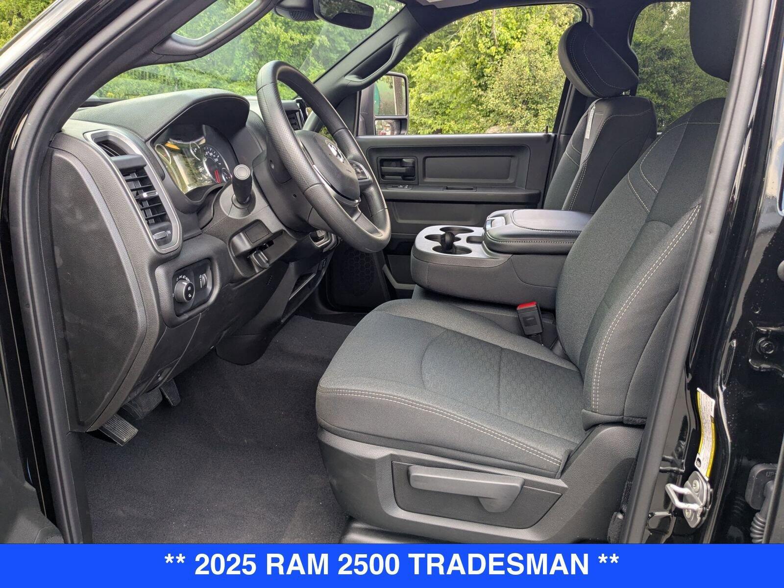 2025 RAM 2500 Tradesman - Photo 14