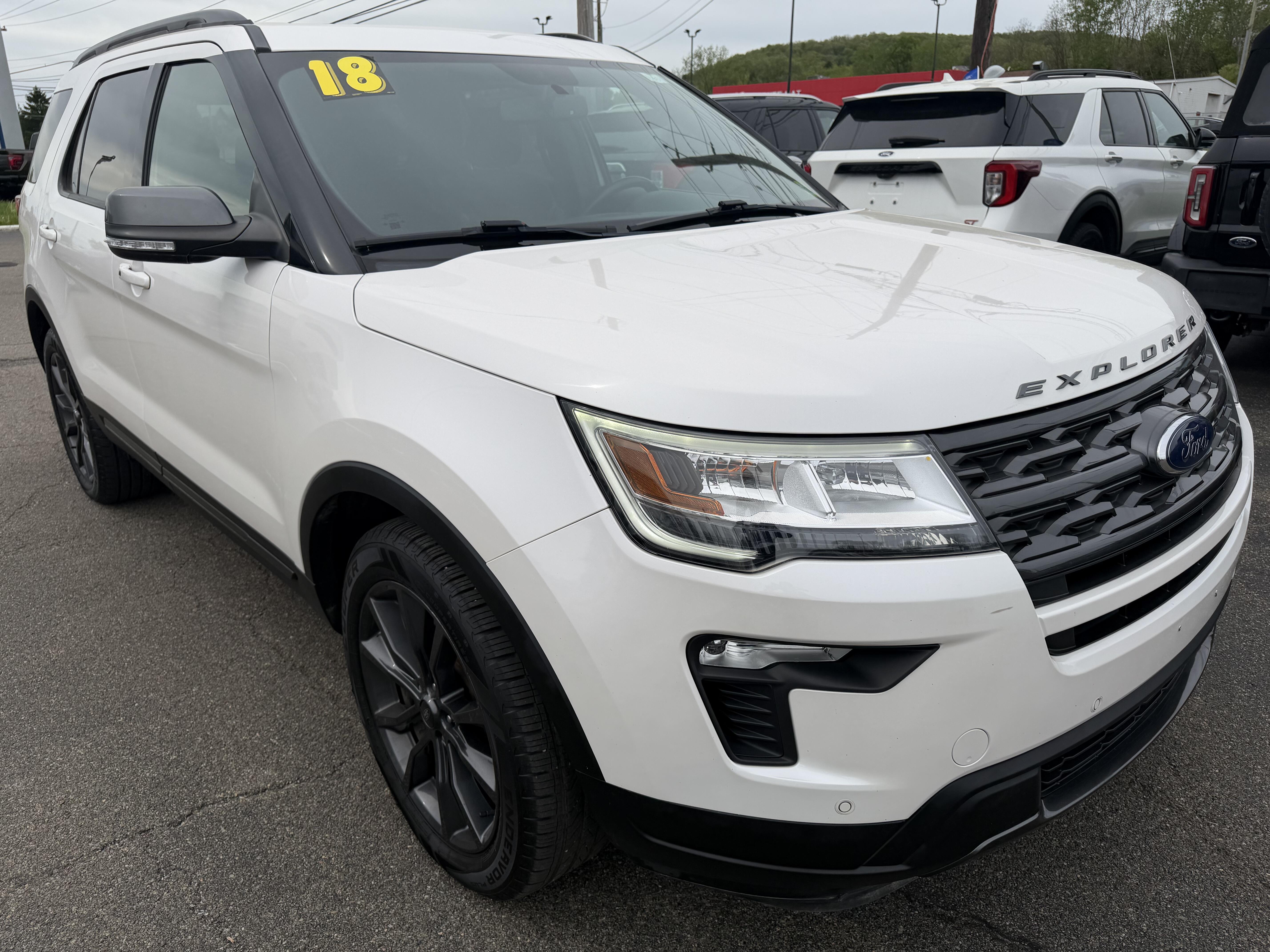2018 Ford Explorer XLT 4WD's photo