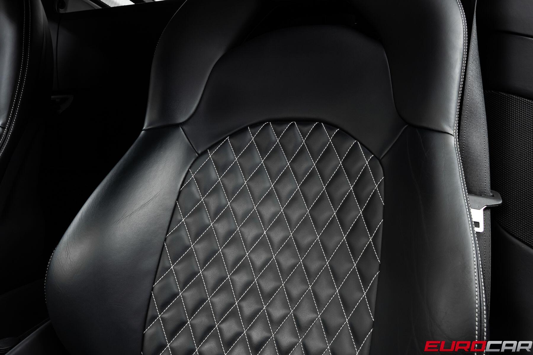 2017 Ferrari 488 GTB *CARBON STEERING WHEEL * IMMACULATE CONDITION*Image 44