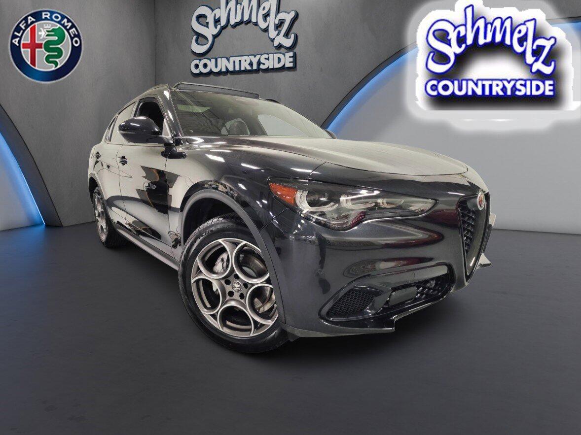 2025 Alfa Romeo Stelvio Intensa