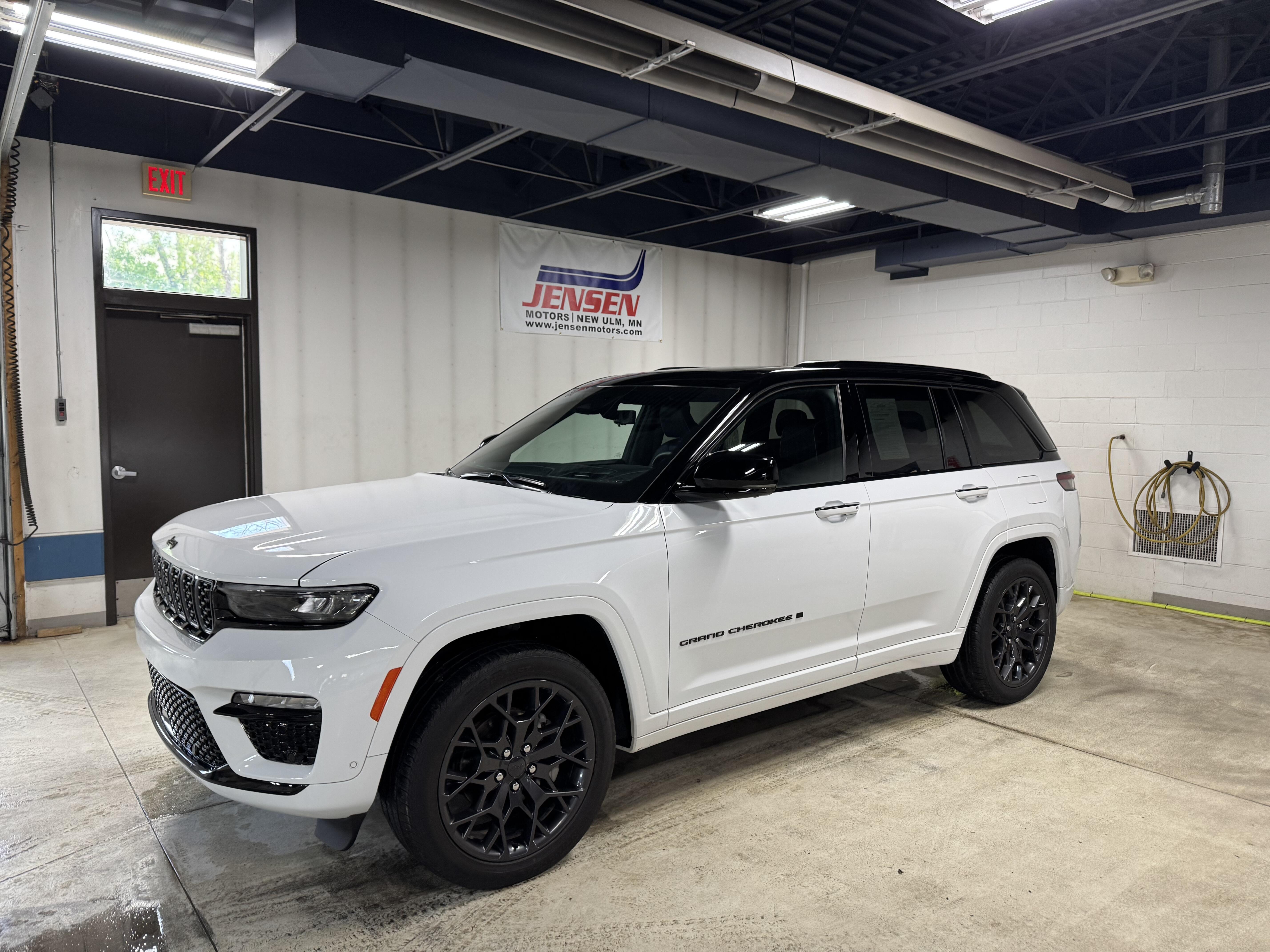 Used 2025 Jeep Grand Cherokee Summit Reserve with VIN 1C4RJHEG3S8667500 for sale in New Ulm, Minnesota