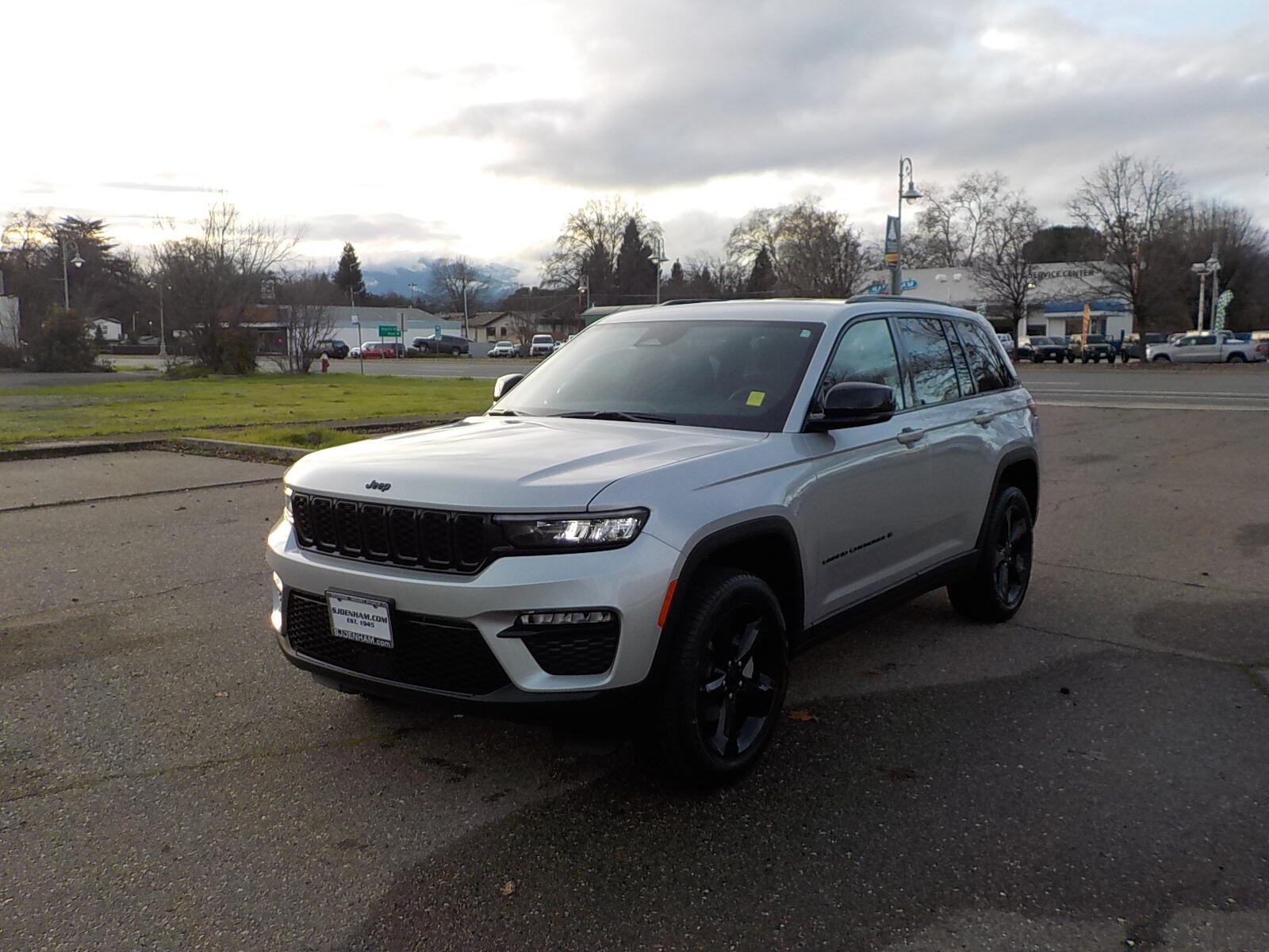 2025 Jeep Grand Cherokee Limited's photo