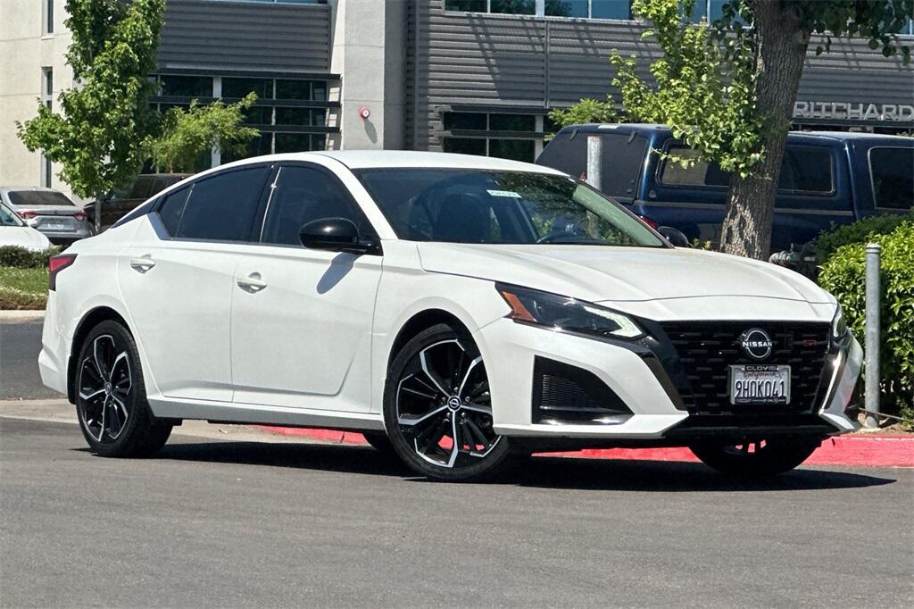 Used 2023 Nissan Altima SR with VIN 1N4BL4CV0PN412680 for sale in Clovis, CA