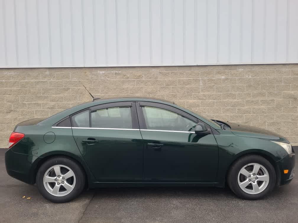 Used 2014 Chevrolet Cruze 1LT with VIN 1G1PC5SB5E7416926 for sale in Wilmington, OH