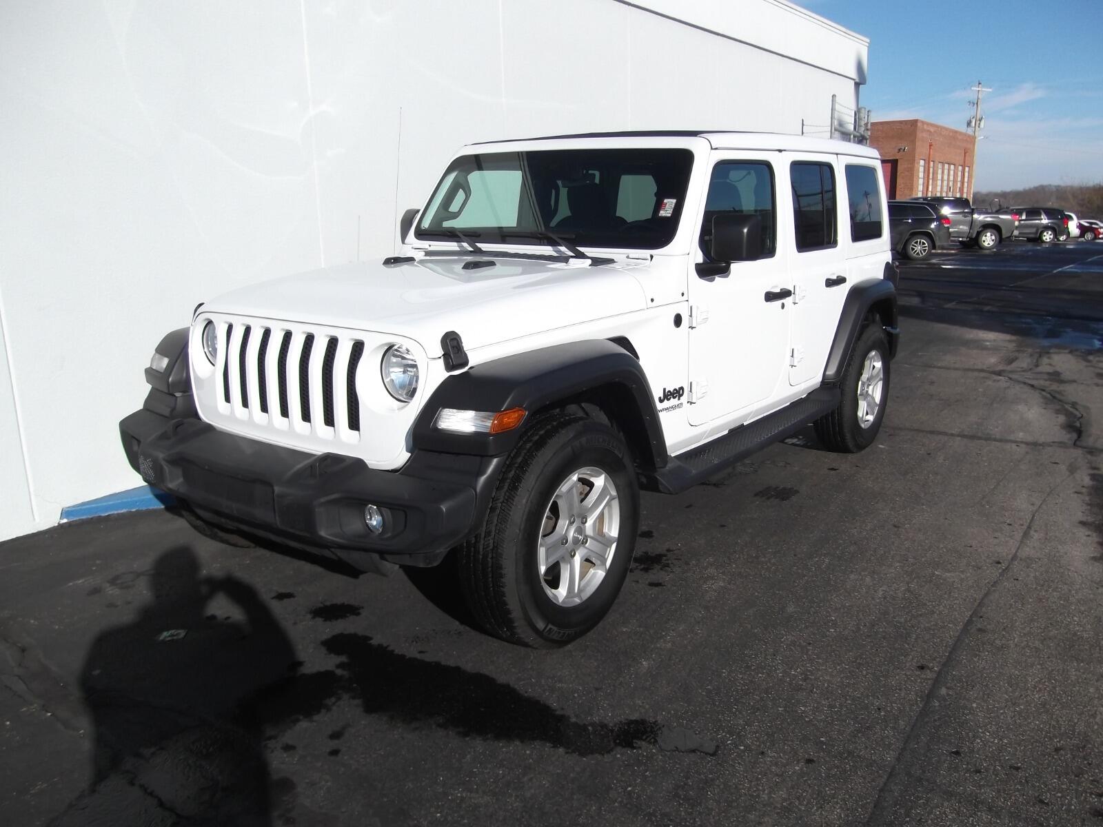 Used 2022 Jeep Wrangler Unlimited Sport S with VIN 1C4HJXDN5NW258288 for sale in Kansas City