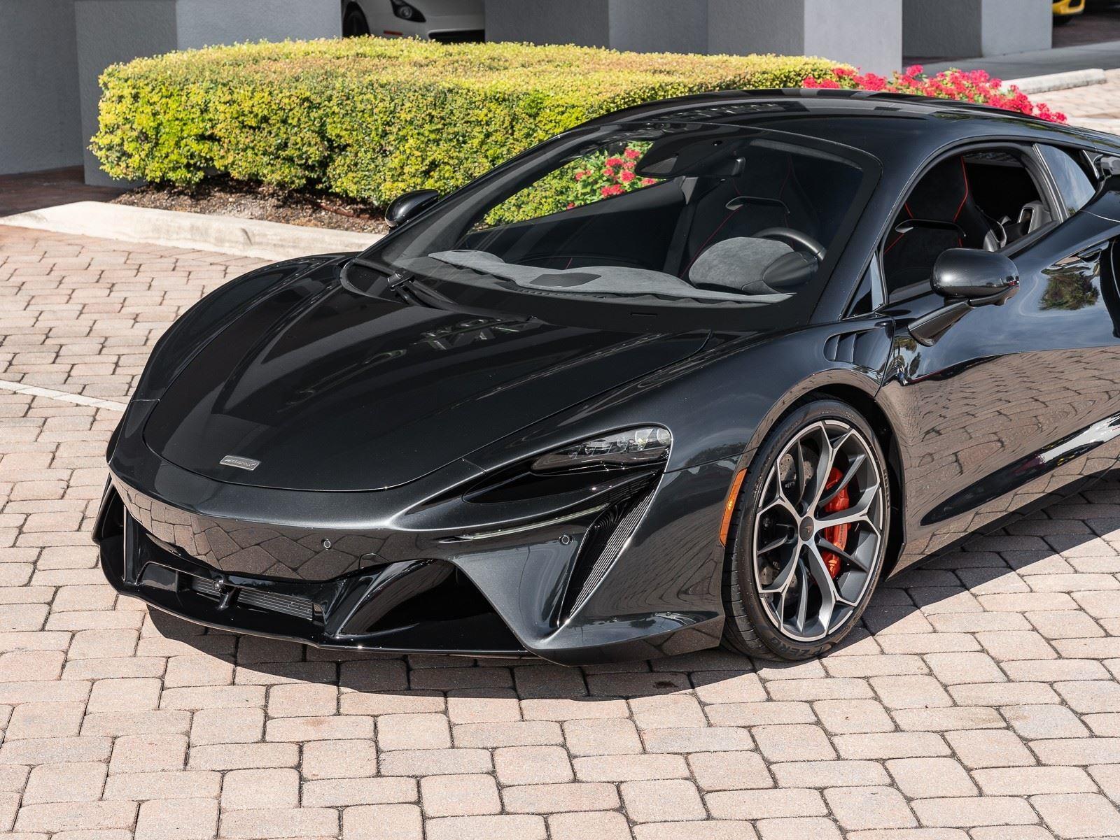 Used 2025 McLaren Artura Coupe