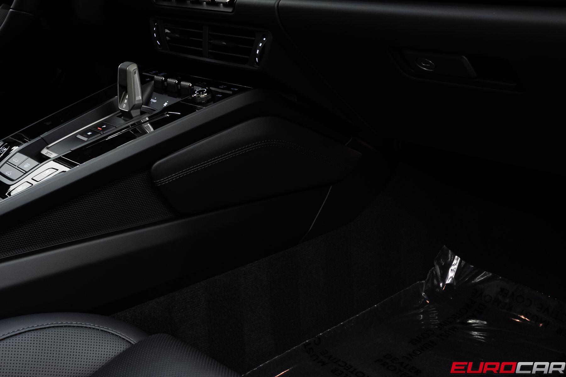 2026 Porsche 911 Turbo S *ADAPTIVE SPORT SEATS PLUS * SUNROOF*Image 36