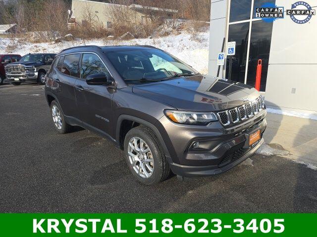 2023 Jeep Compass Latitude Lux's photo