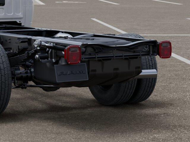 2026 RAM 3500 Chassis Tradesman - Photo 9