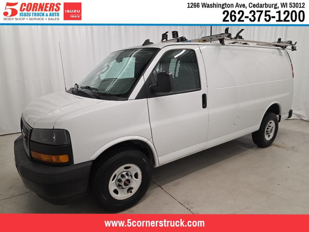 2020 GMC Savana 3500's photo