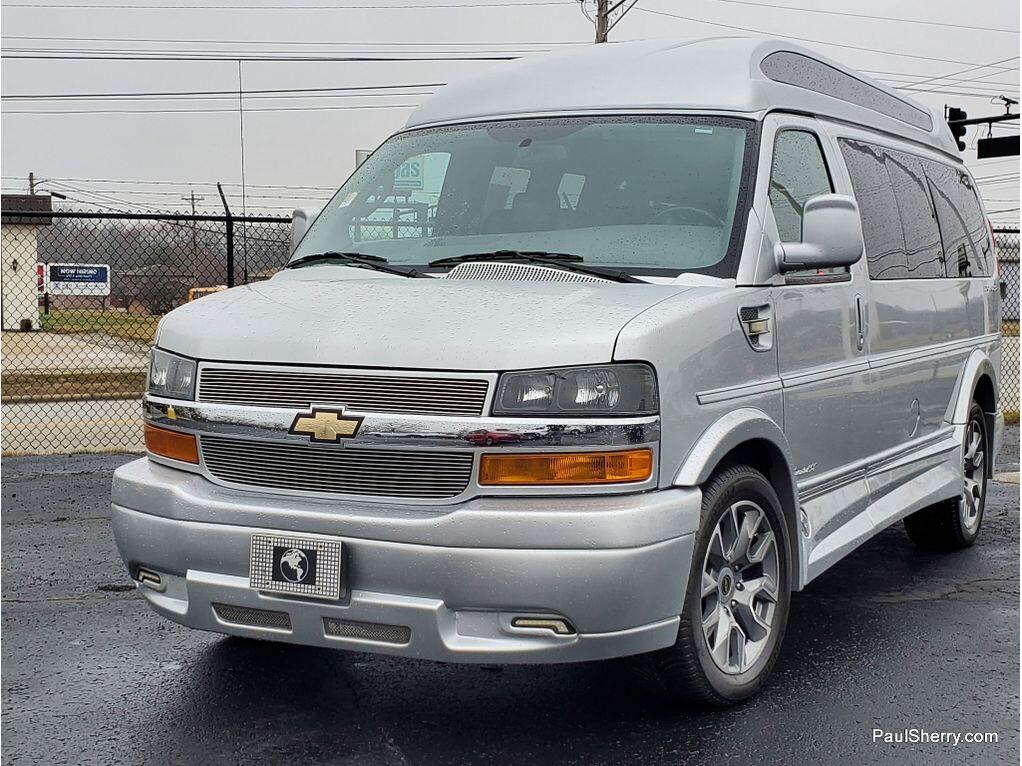 2023 Chevrolet Express Cargo Work Van - Photo 9