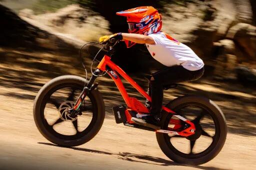 October E-BALANCE BIKE PROMOTION