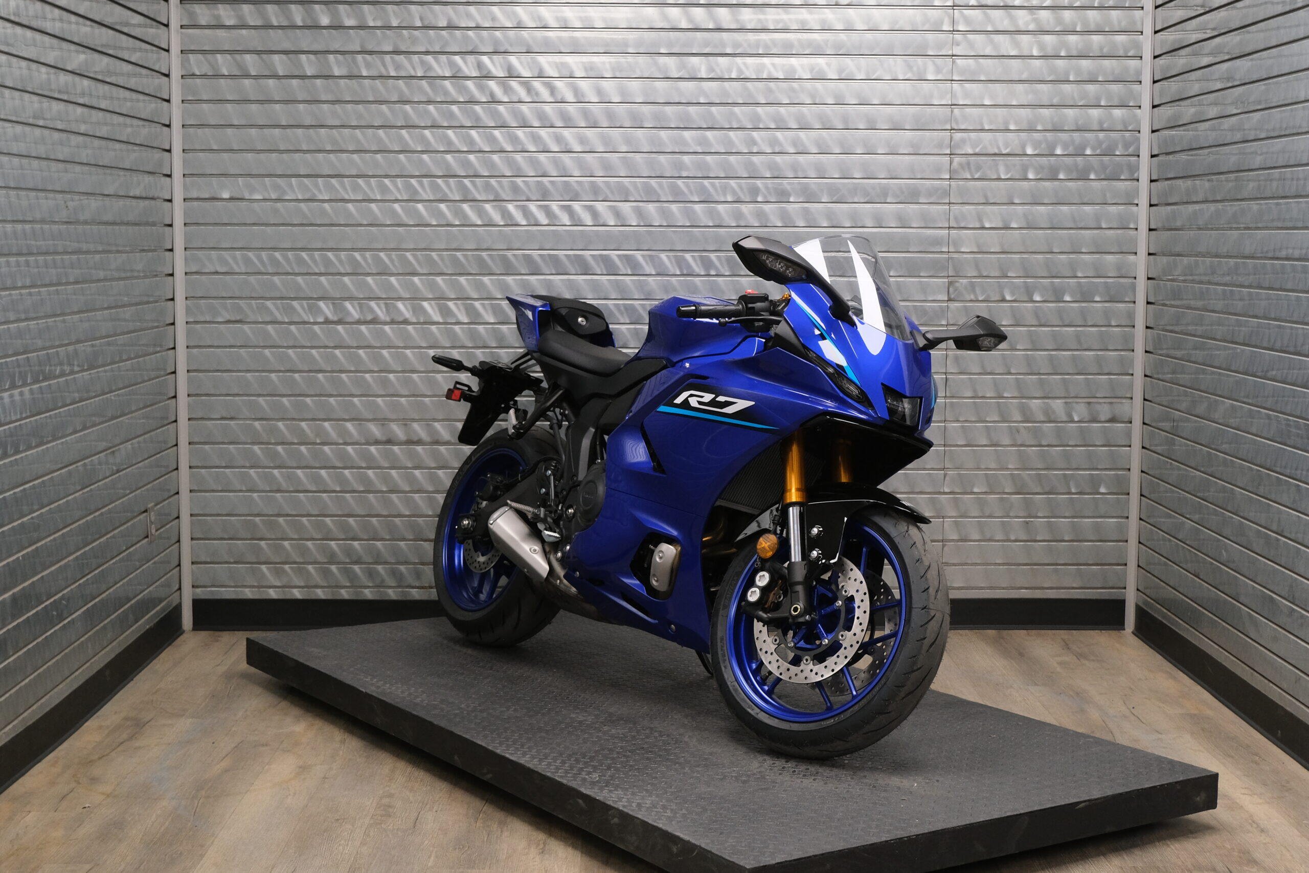 2026 YAMAHA YZF-R7