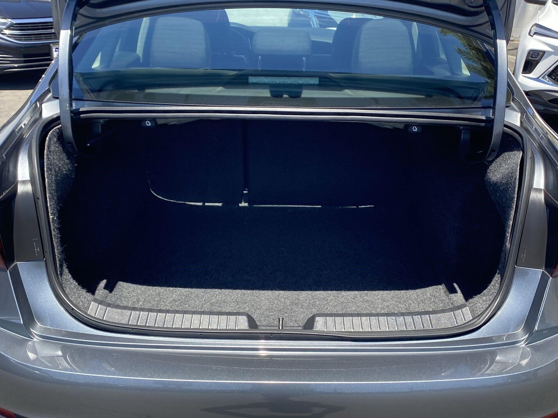 2024 Volkswagen Jetta S - Photo 23