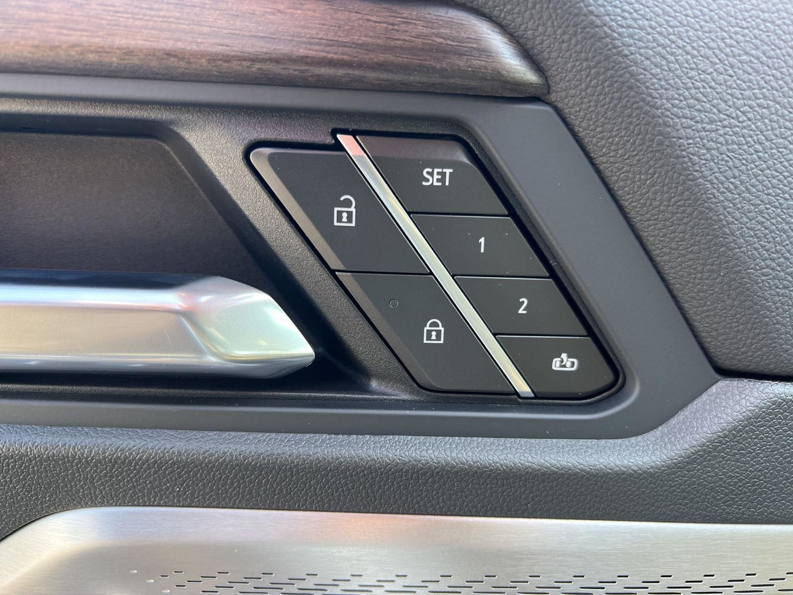 2026 GMC Acadia Denali Ultimate - Photo 15