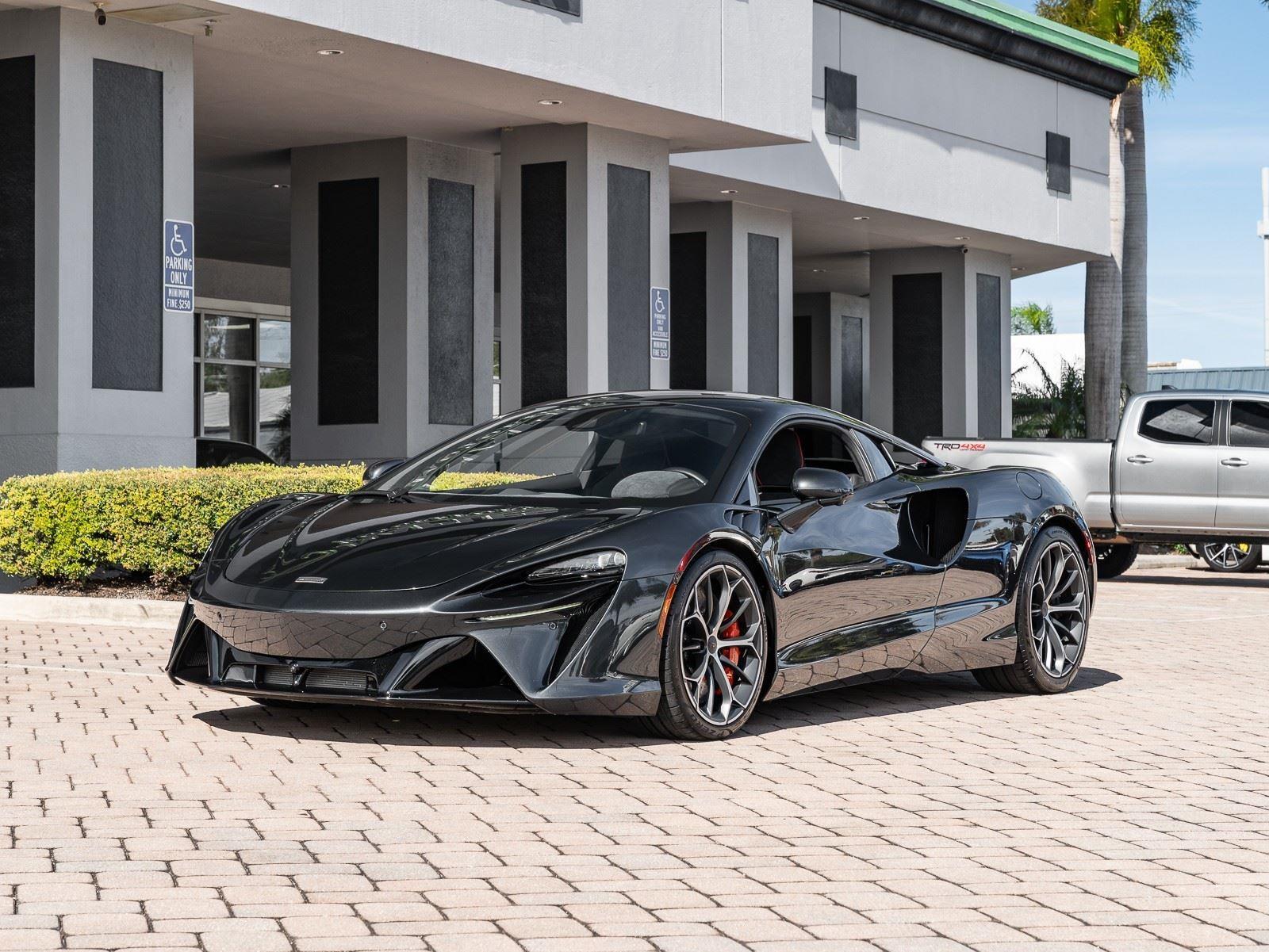Used 2025 McLaren Artura Coupe