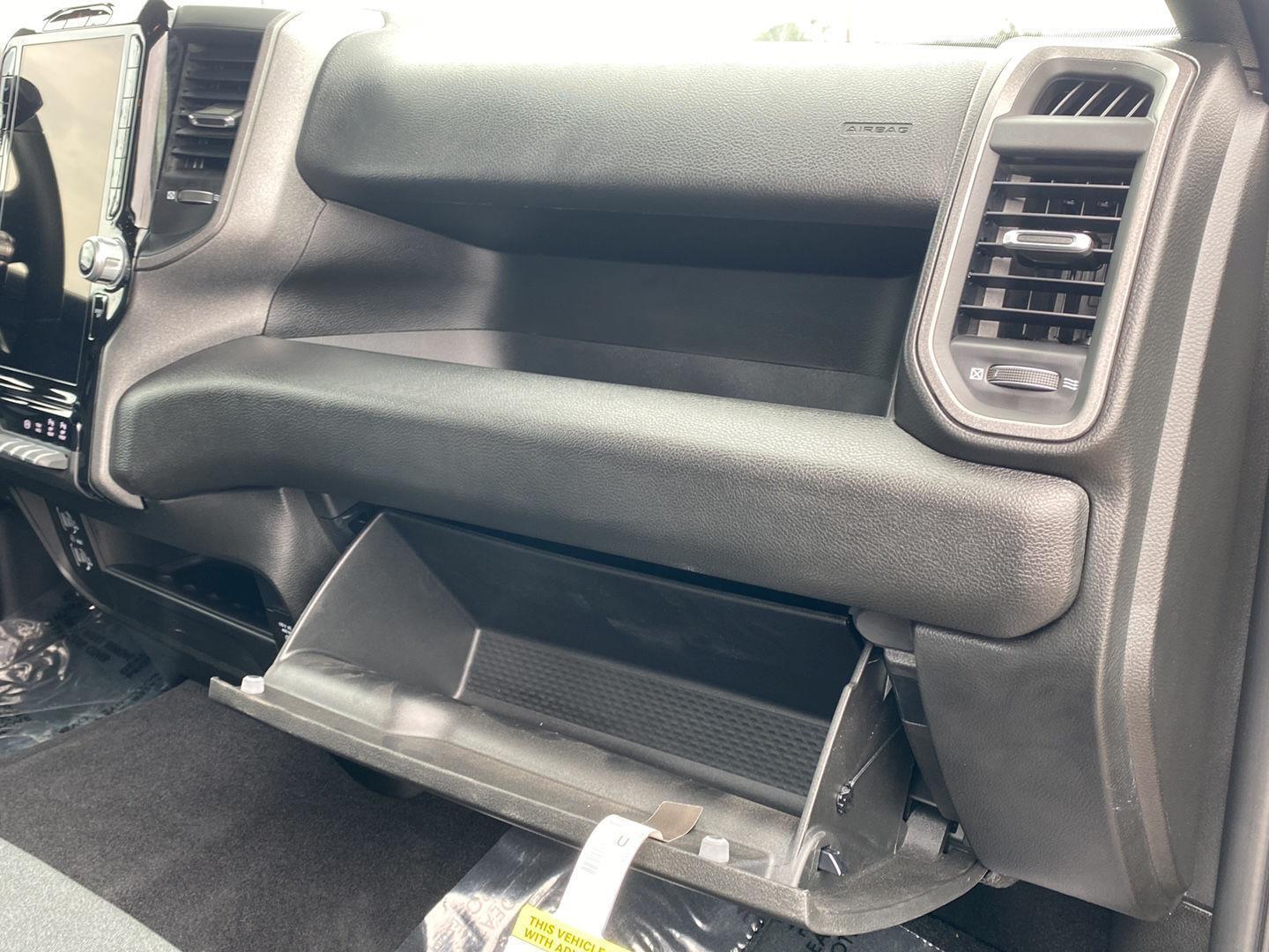 2025 RAM 2500 Tradesman - Photo 21