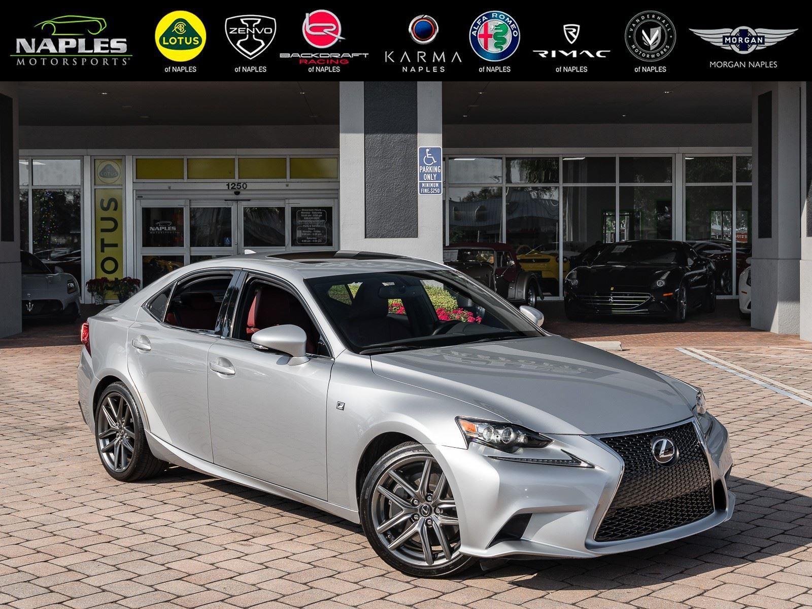 2016 Lexus IS 200t's photo