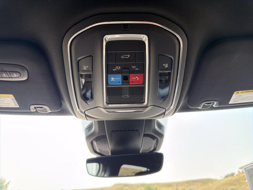 2026 Jeep Cherokee Limited - Photo 17