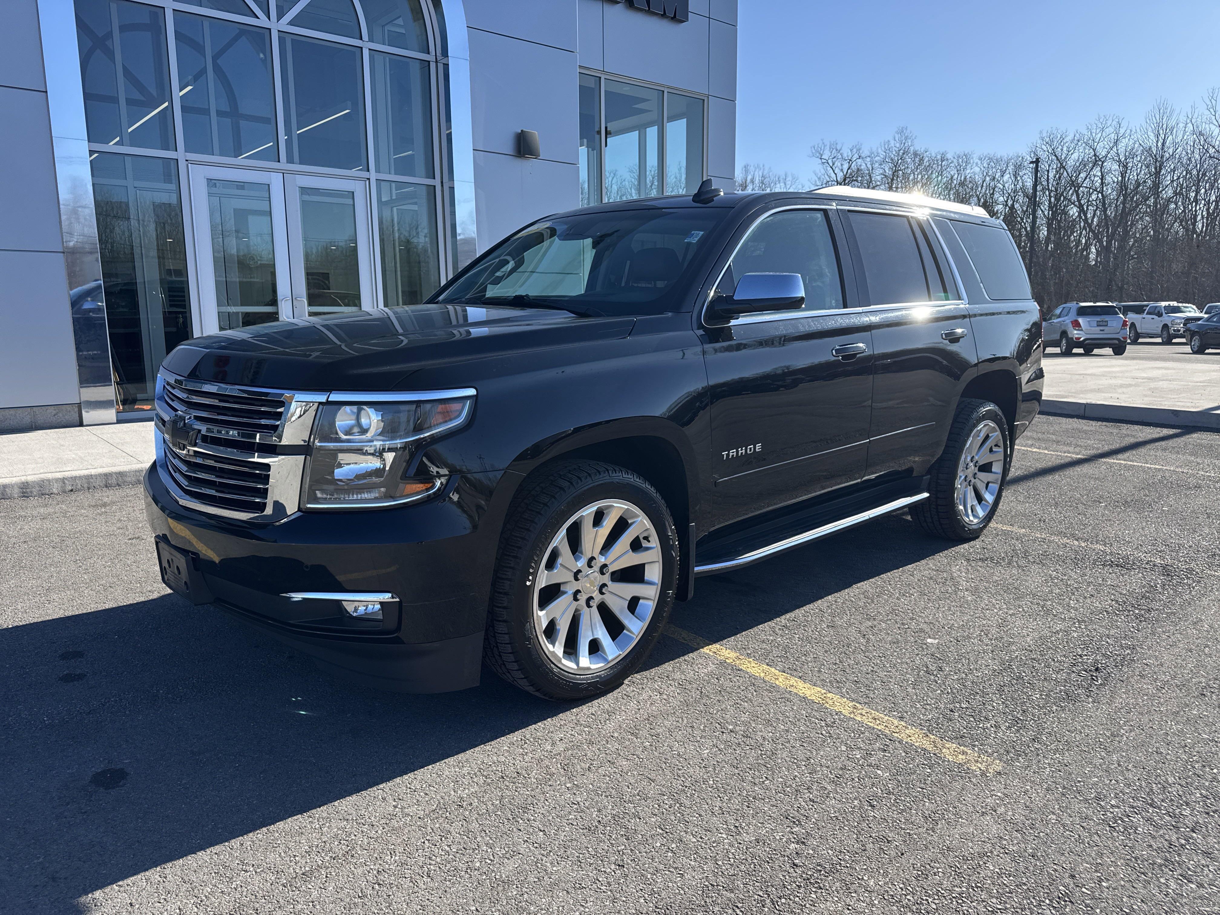 Used 2019 Chevrolet Tahoe Premier with VIN 1GNSKCKC6KR260937 for sale in Victor, NY
