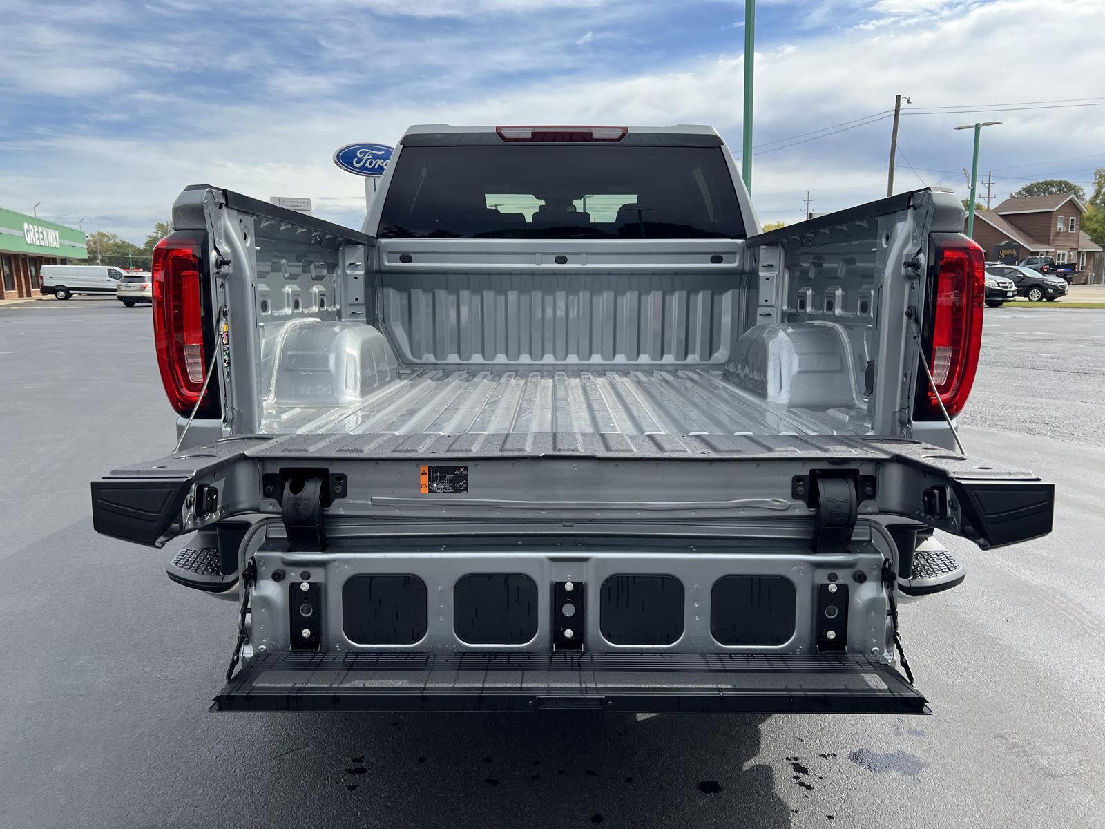 2026 GMC Sierra 1500 SLT - Photo 57