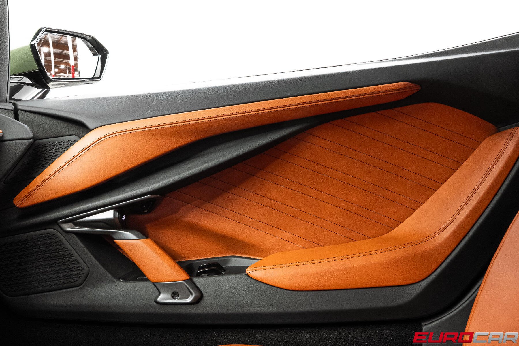 2025 Lamborghini Revuelto *SPECIAL FACTORY PAINT * RARE INTERIOR COLOR*Image 32