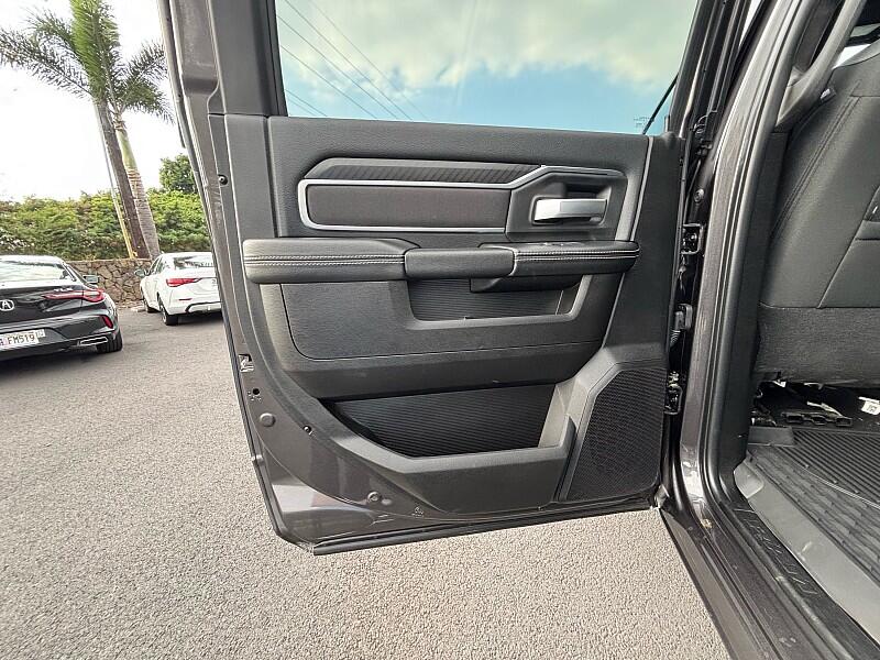 2025 RAM 3500 Big Horn - Photo 16