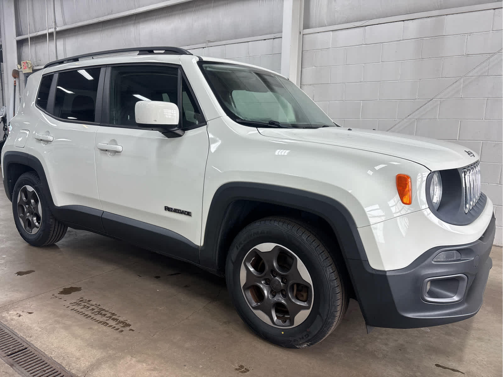 Used 2015 Jeep Renegade Latitude with VIN ZACCJABH0FPB62185 for sale in Wilmington, OH
