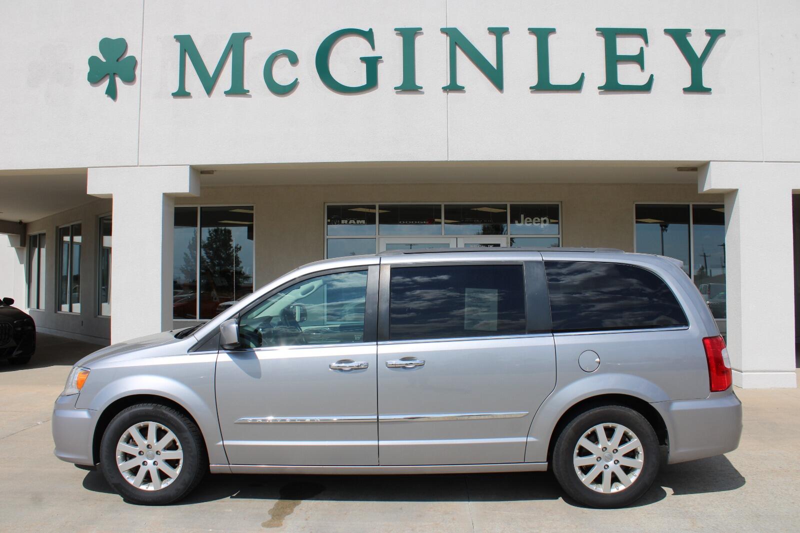 2016 Chrysler TOWN & COUNTRY Touring