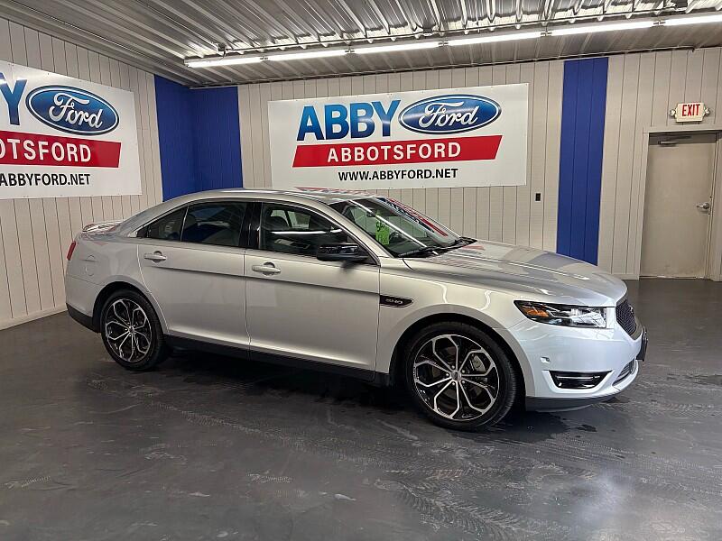 2016 Ford Taurus SHO's photo