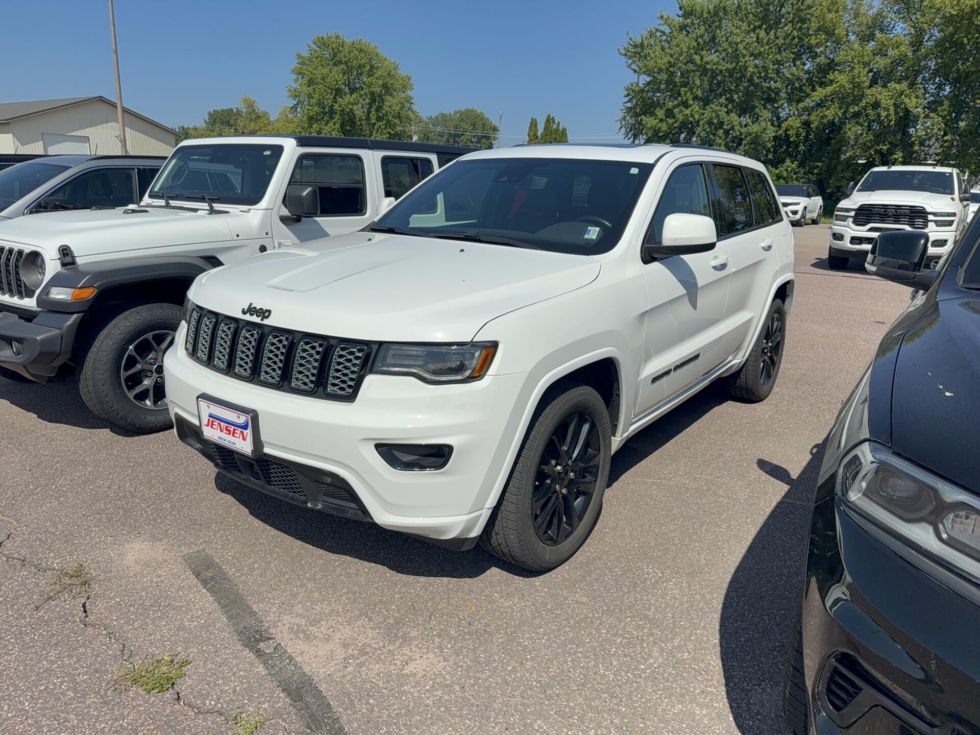 2021 Jeep Grand Cherokee Laredo X 4x4