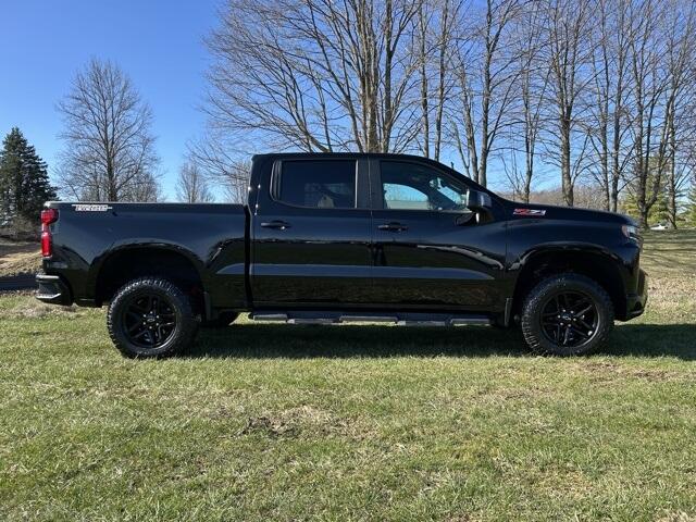Used 2022 Chevrolet Silverado 1500 Limited LT Trail Boss with VIN 1GCPYFEDXNZ230850 for sale in Angola, IN