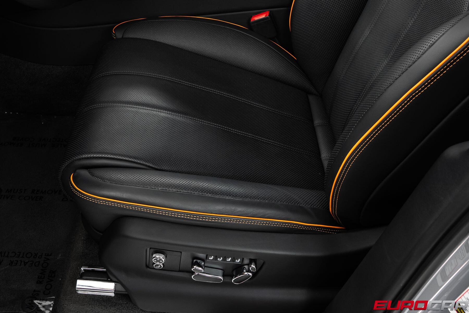2025 Bentley Bentayga S Black Edition *PANORAMIC SUNROOF*Image 43