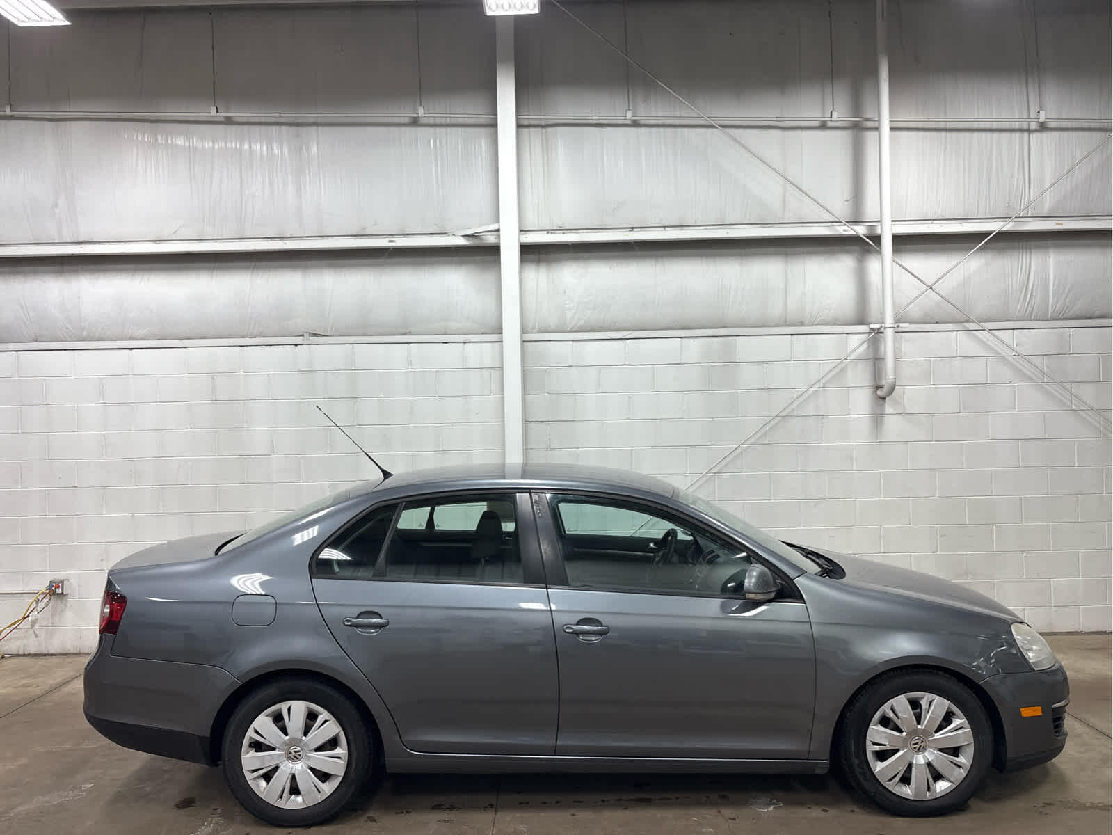 Used 2010 Volkswagen Jetta S with VIN 3VWJZ7AJ8AM029087 for sale in Wilmington, OH