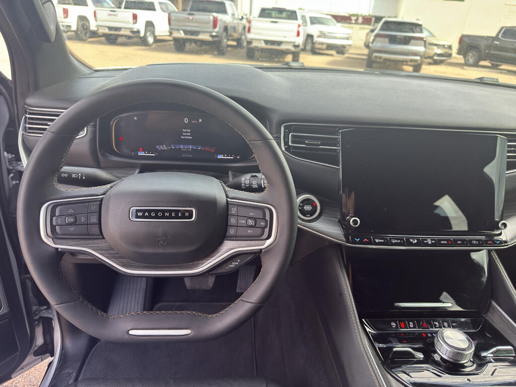 2023 Jeep Wagoneer Series III - Photo 9