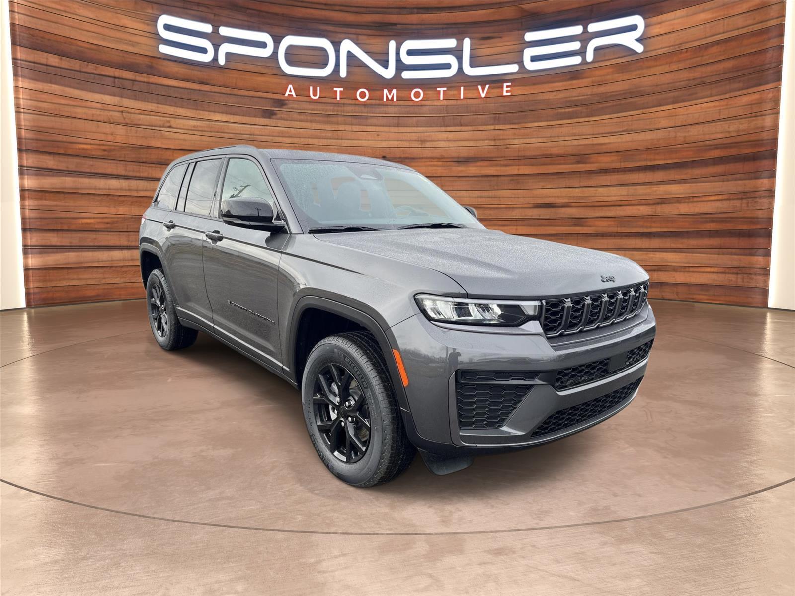2026 Jeep Grand Cherokee Laredo - Photo 8